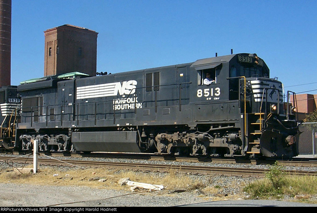 NS 8513